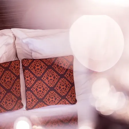 Maison Albar- Le Champs-elysees