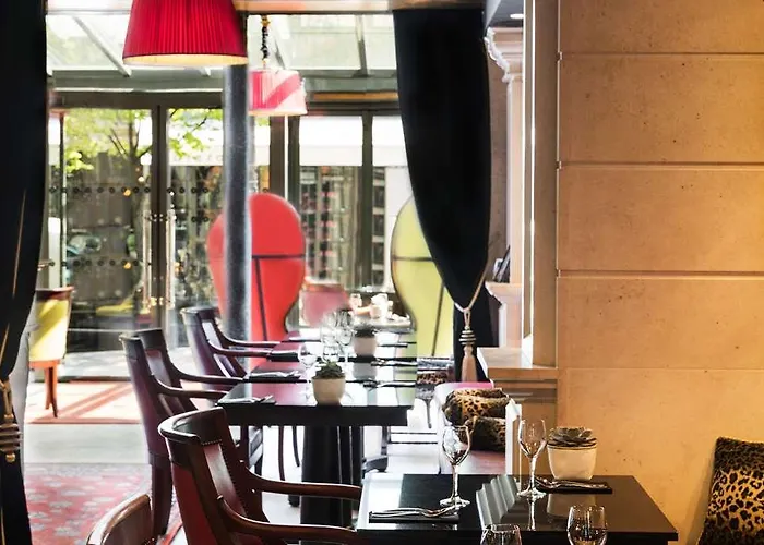 Maison Albar- Le Champs-elysees