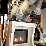 Maison Albar- Le Champs-elysees