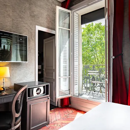 ホテル Maison Albar- Le Champs-elysees パリ