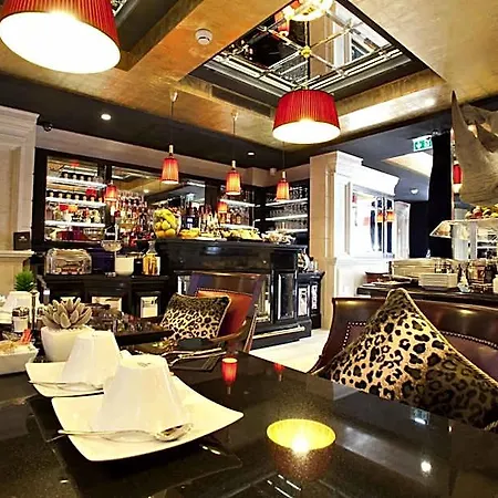 Maison Albar- Le Champs-elysees 5* Paris