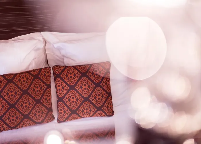 Maison Albar- Le Champs-elysees