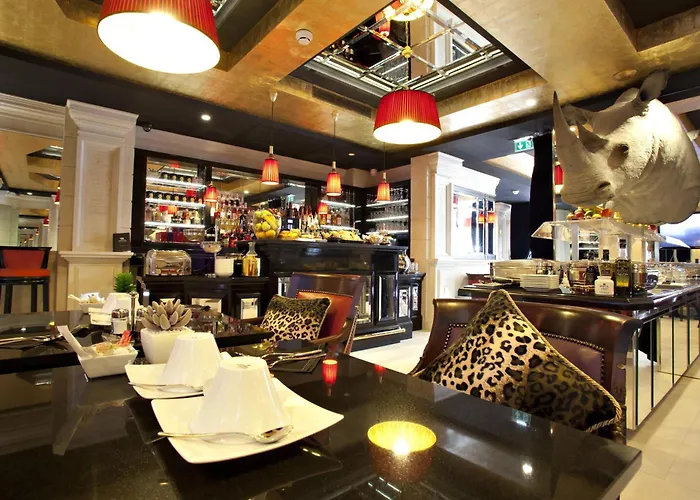 Maison Albar- Le Champs-elysees