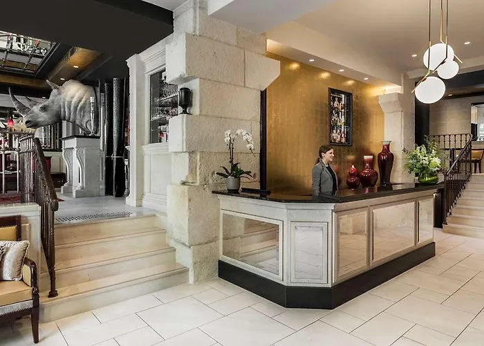 Maison Albar- Le Champs-elysees
