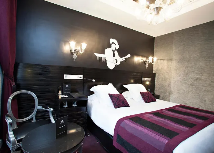 Maison Albar- Le Champs-elysees